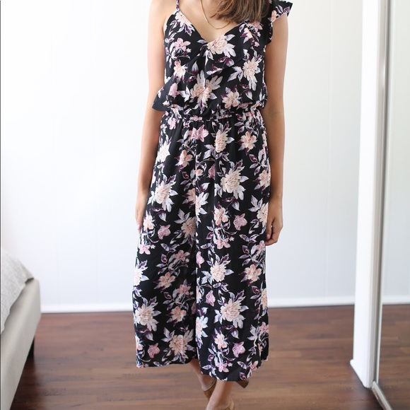 Target Xhilaration Black Floral Capri Jumpsuit - Picture 3 of 7